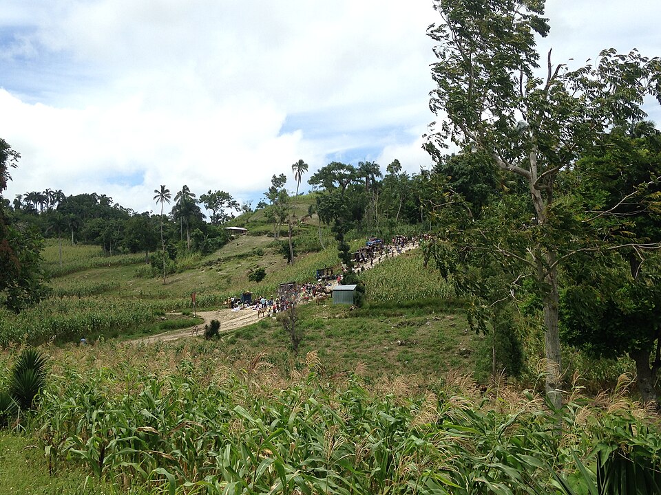 Busy market in Delatte, Petit-Goâve